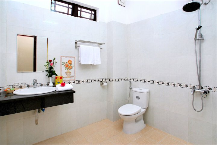 Room 11 of 20