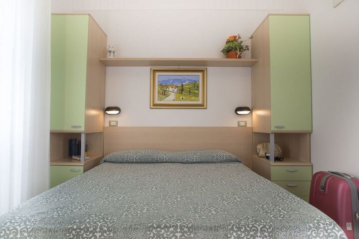 Room 35 of 36