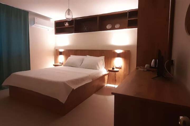 Room 9 of 23