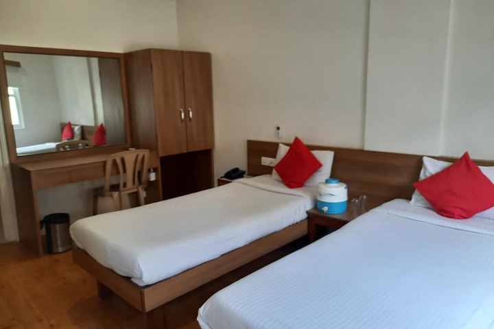 Room 18 of 48