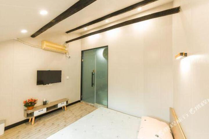 Wuzhen Dongzha Linshui Homestay