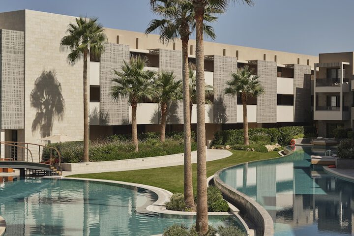 Hotel Exterior 71 of 90