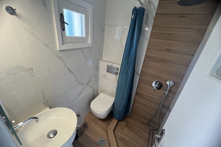 Room 20 of 31