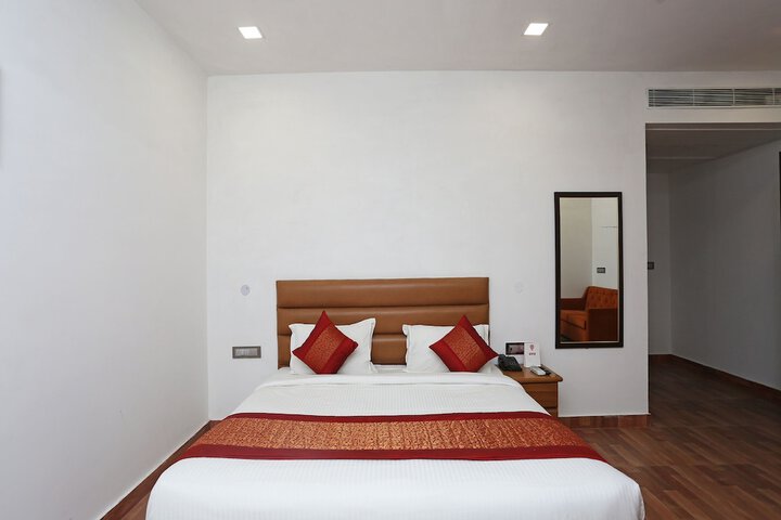 Room 14 of 25