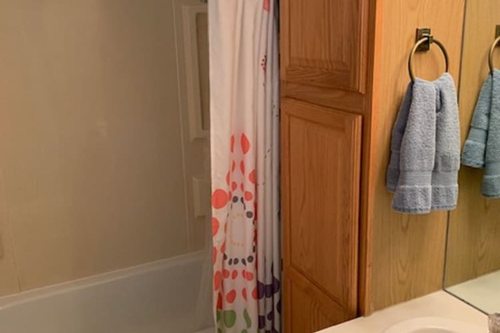 Room 35 of 49