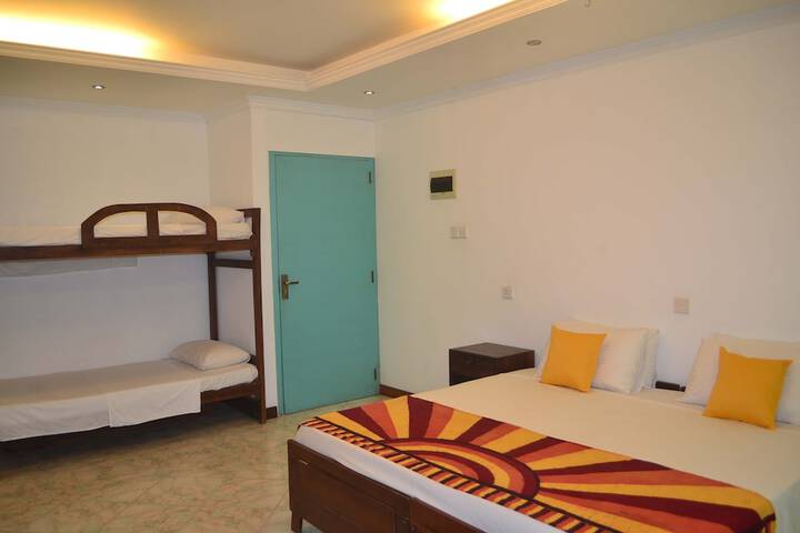 Room 10 of 39
