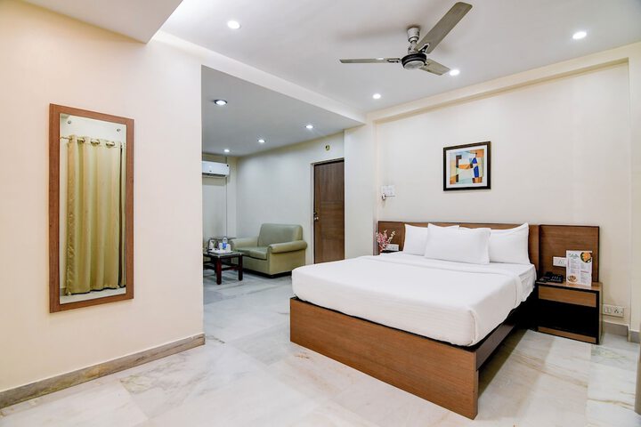 Room 8 of 41