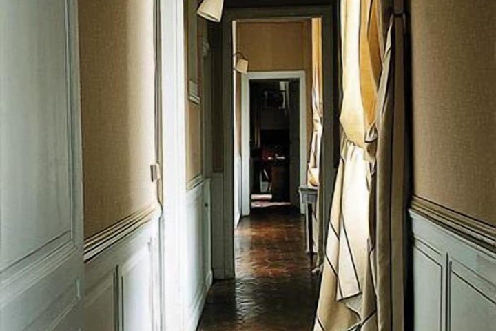 Ballroom/Hall 79 of 101