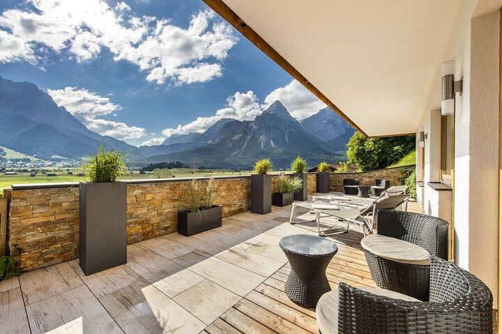 Terrace/Patio 20 of 48