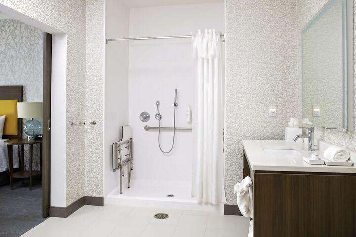 Bathroom shower
