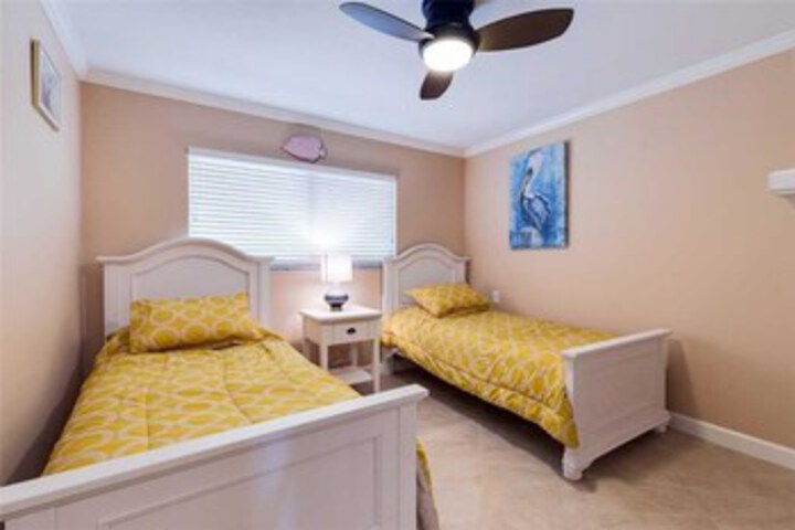 Room 28 of 31