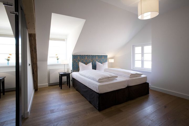 Room 12 of 60
