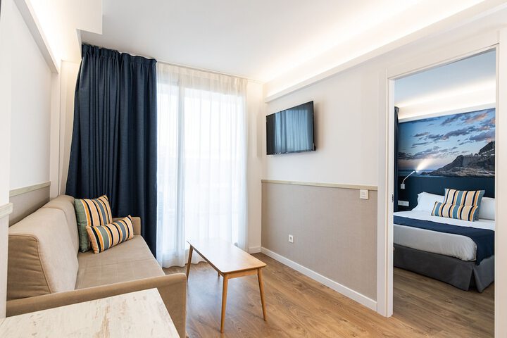 Room 30 of 62