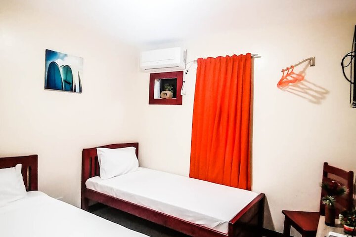 Room 14 of 32