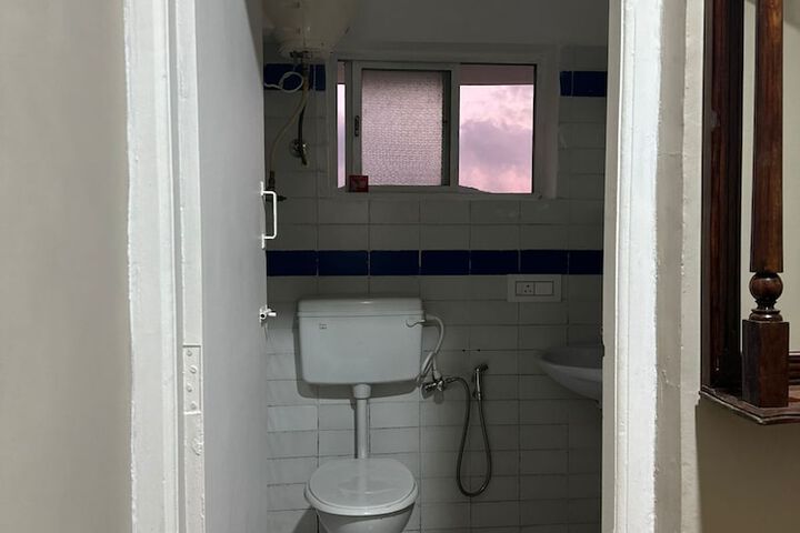Room 17 of 26