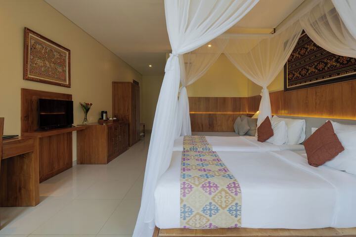 Room 44 of 119