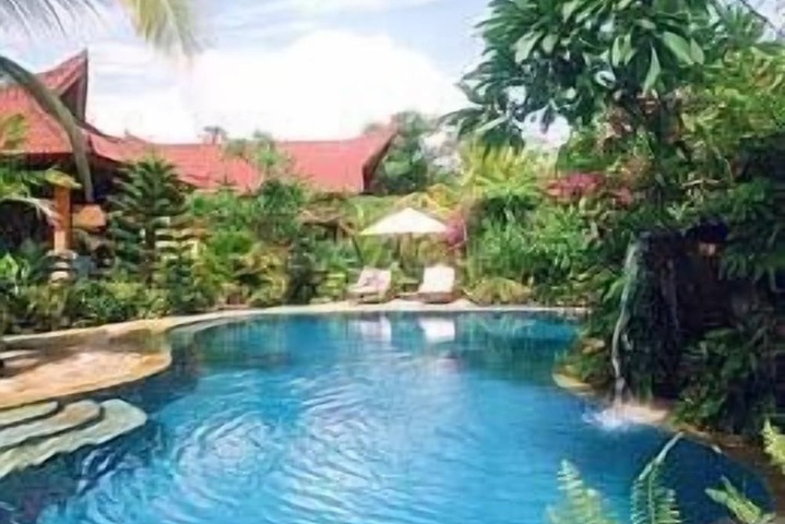 Pool Hotel