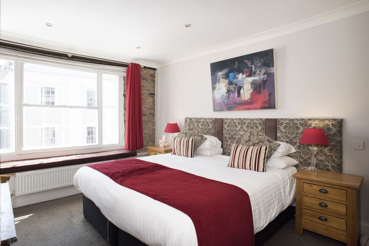 Room 22 of 50