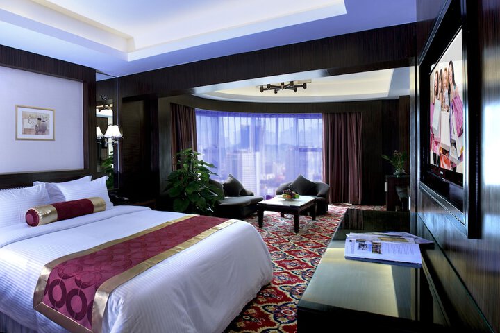 Room 5 of 49