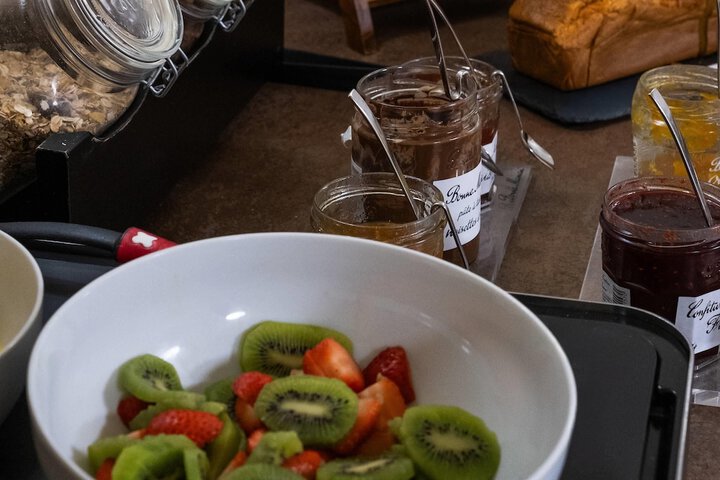 Breakfast/Coffee Service 33 of 48