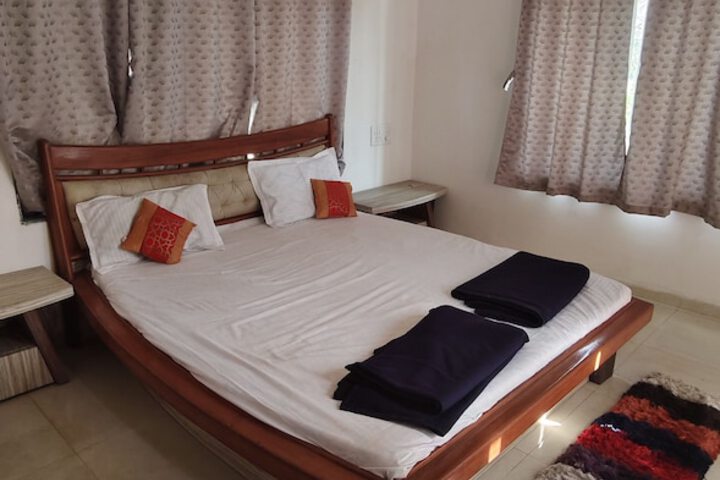Room 12 of 43