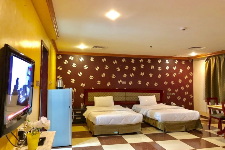 Room 5 of 23