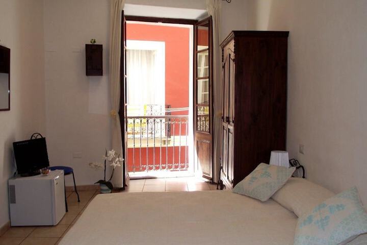 Room 5 of 39