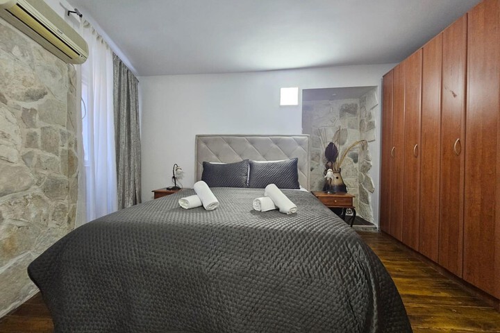 Room 21 of 75