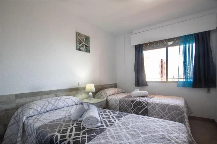 Room 5 of 17