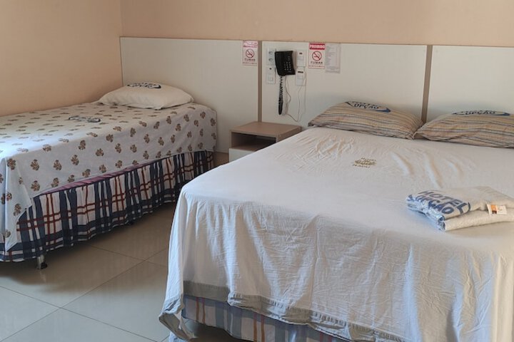 Room 7 of 12