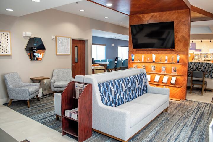 Guest Lobby
