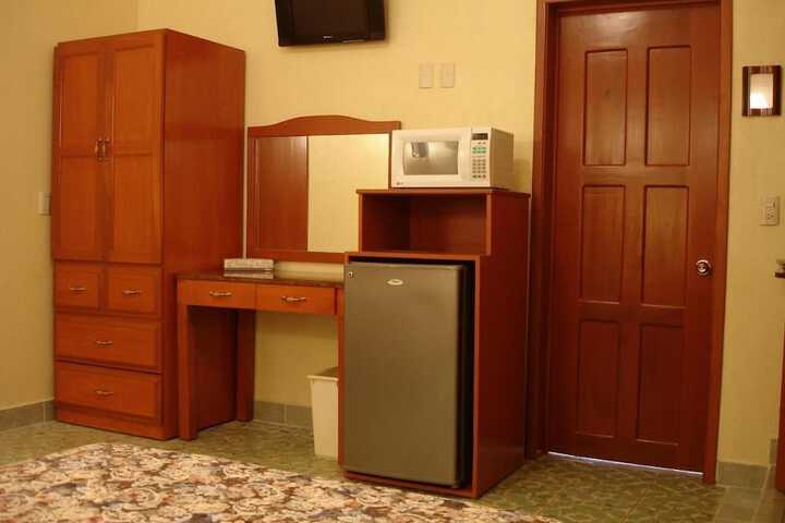 Room 8 of 50