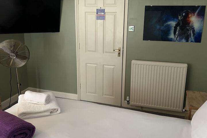 Room 5 of 58