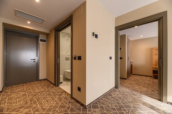 Room 50 of 65