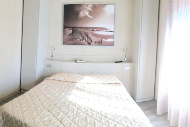 Room 16 of 59