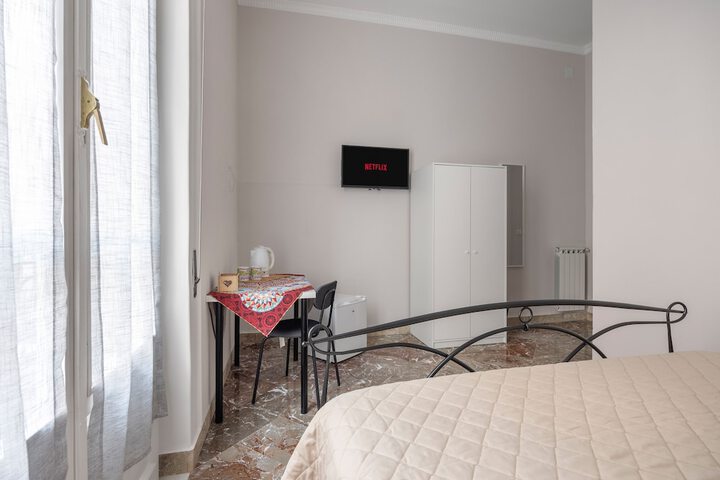 Room 16 of 68