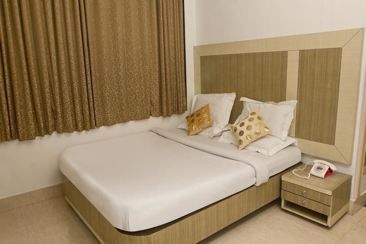 Room 14 of 35
