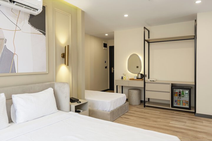 Room 51 of 111