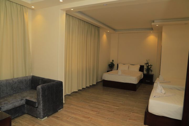 Room 55 of 109
