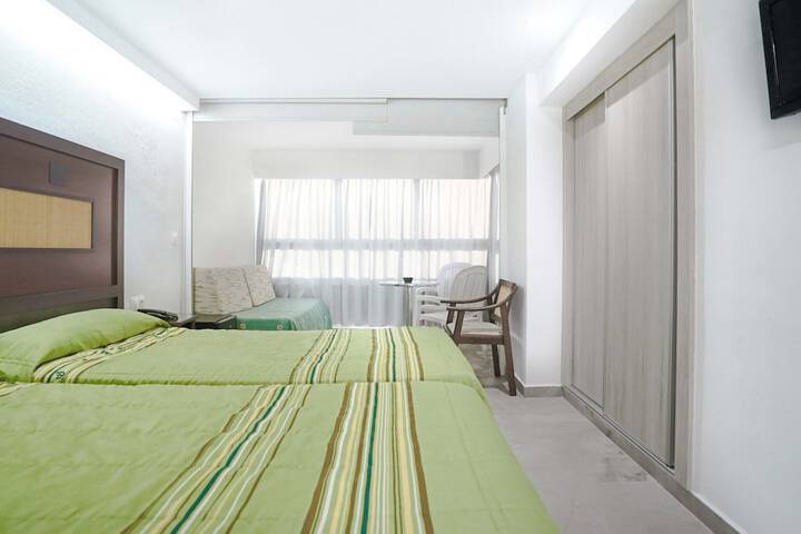 Room 11 of 35