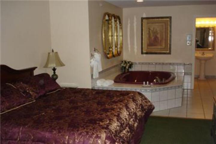 Standard | King Bed (4 of 4)