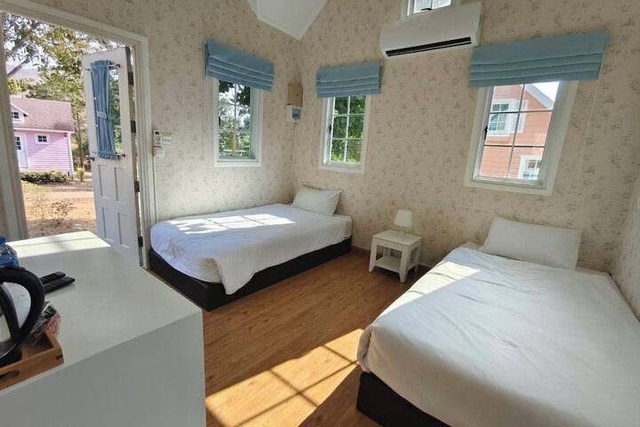 Room 17 of 41