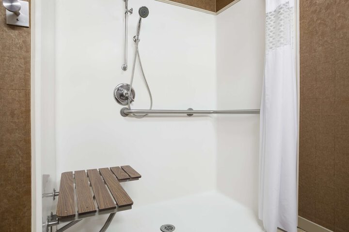 Clean Restrooms