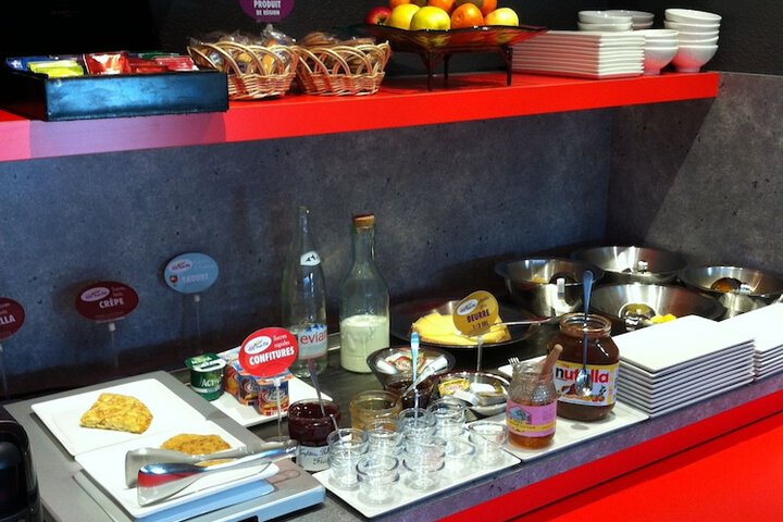 Breakfast/Coffee Service 42 of 63