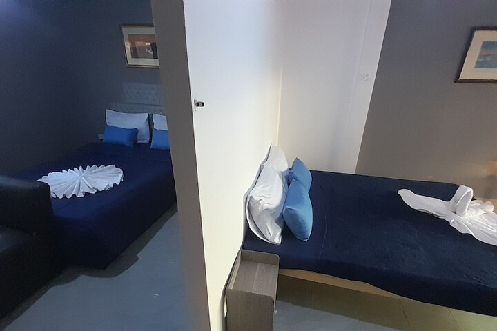 Room 13 of 78