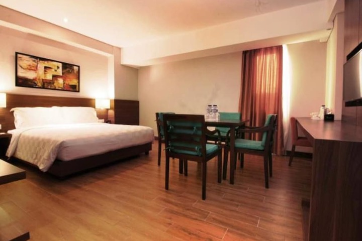 Room 8 of 21