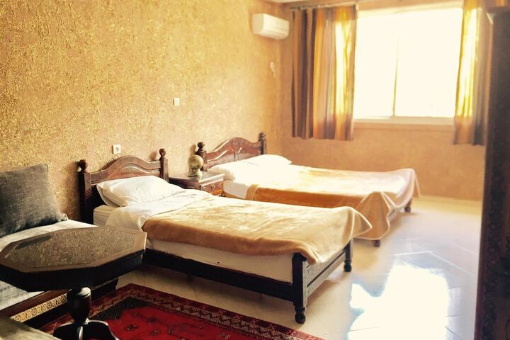 Room 6 of 27