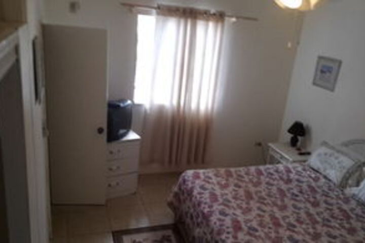 Room 17 of 34