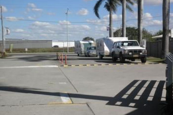 Property Grounds 38 of 43