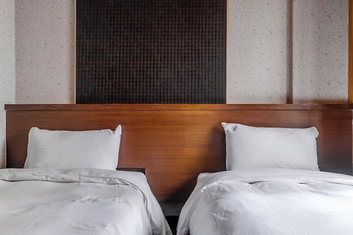 Room 55 of 90